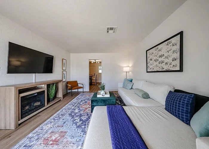 #10 Desert Bloom Escape Value 2br Midtown Phx Apartment *