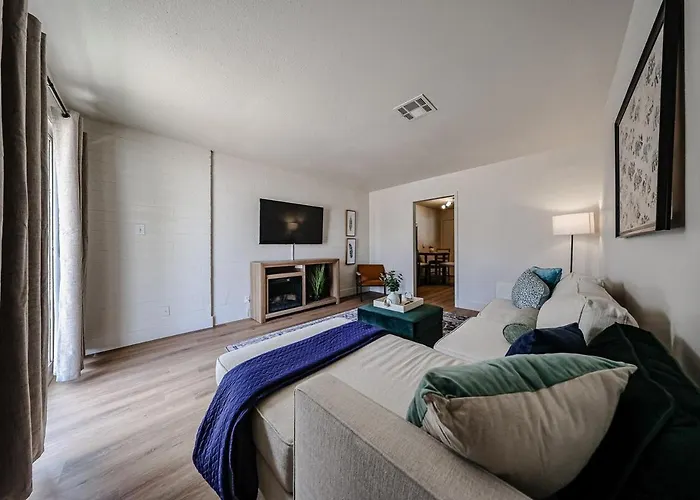 #10 Desert Bloom Escape Value 2br Midtown Phx Phoenix